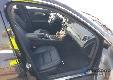 2014 Mercedes-Benz C 250 Sport from USA, damaged, VIN WDDGF4HB0EA960873